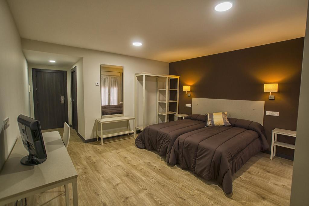 Hostal Elvira Aranda de Duero Quarto foto